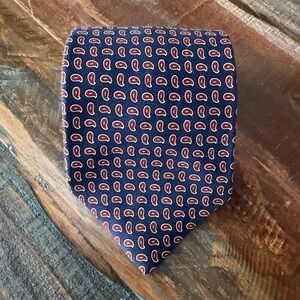 Lauren Ralph Lauren Men's Navy Paisley Silk Tie Made in USA‎ 54 3/8"L  x 3 3/4"W